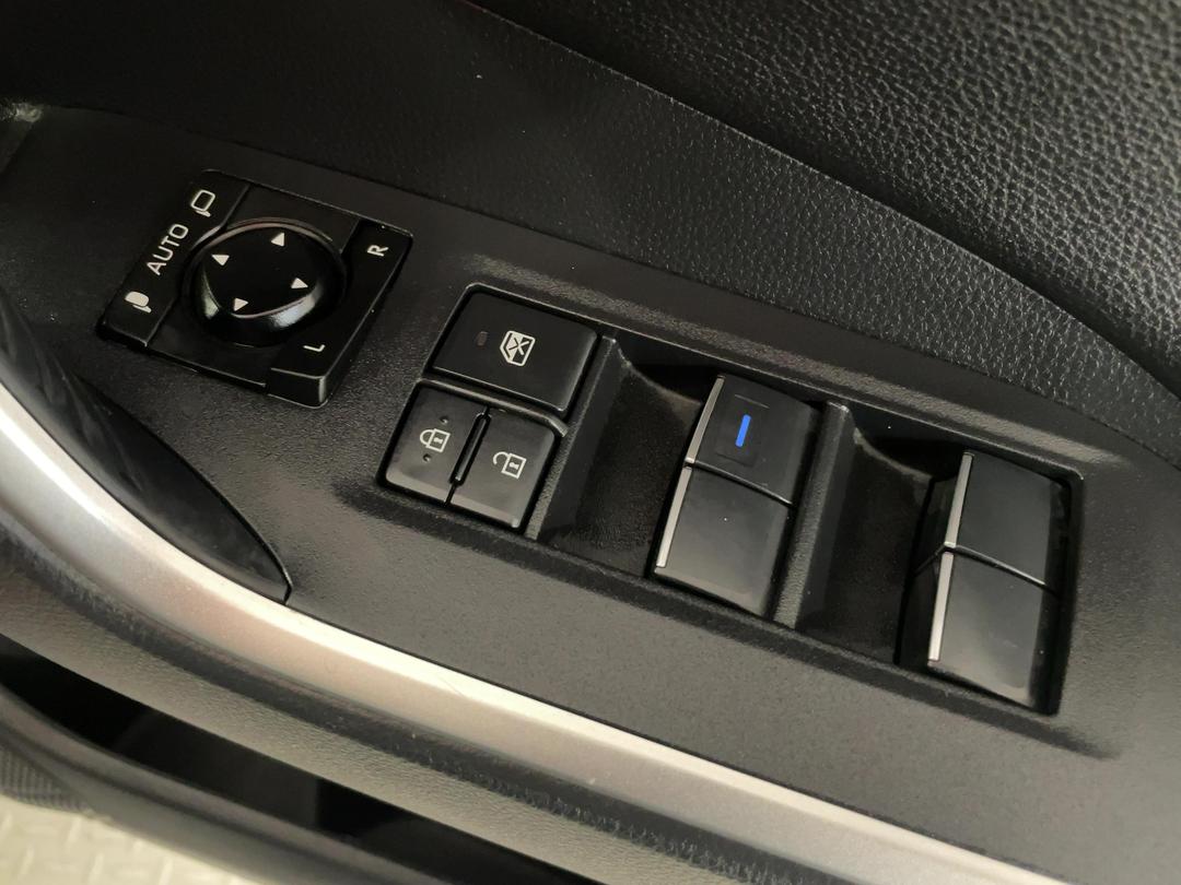 Photo '24' of Toyota Rav4