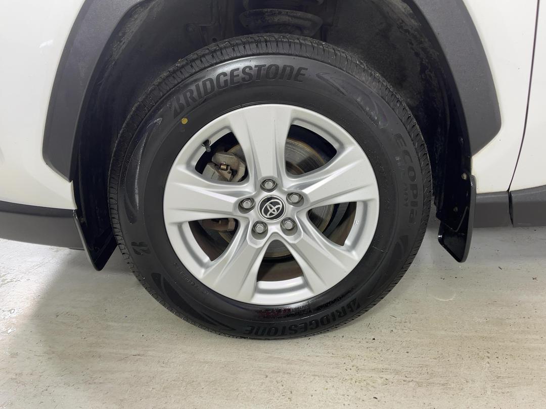 Photo '10' of Toyota Rav4