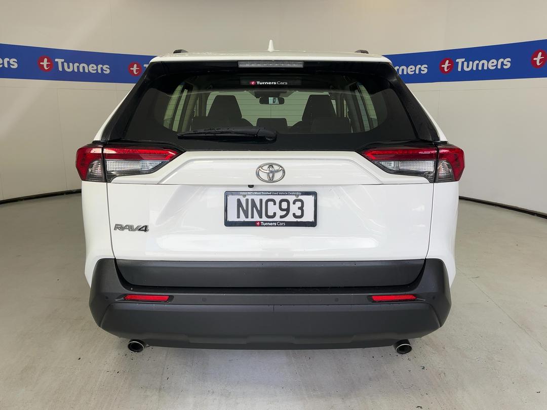 Photo '6' of Toyota Rav4