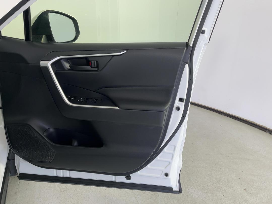 Photo '15' of Toyota Rav4