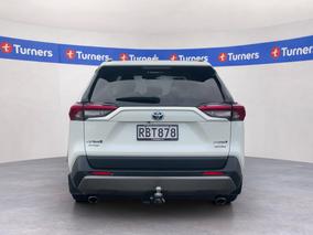 Photo '6' of Toyota Rav4