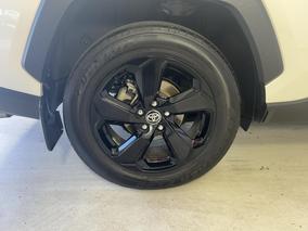 Photo '12' of Toyota Rav4