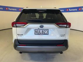 Photo '6' of Toyota Rav4