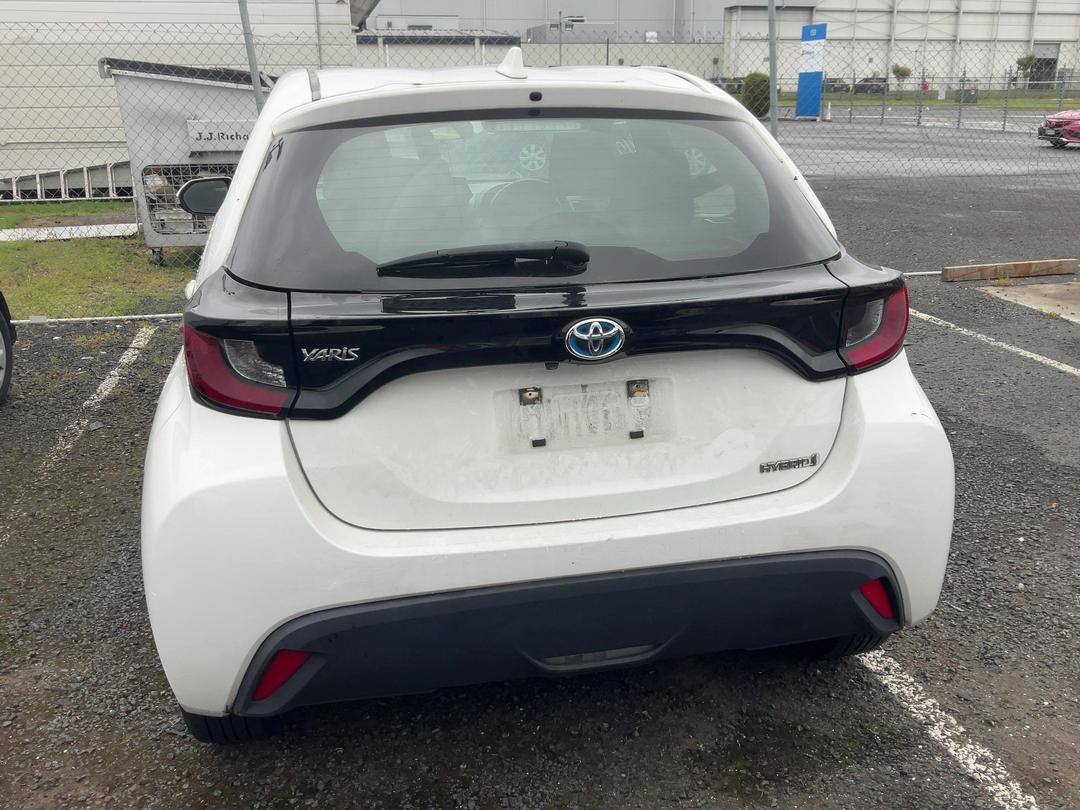 Photo '14' of Toyota Yaris GX