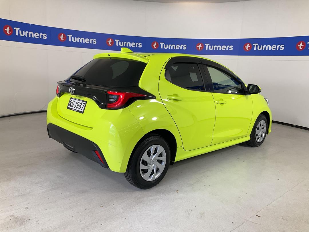 Photo '7' of Toyota Yaris