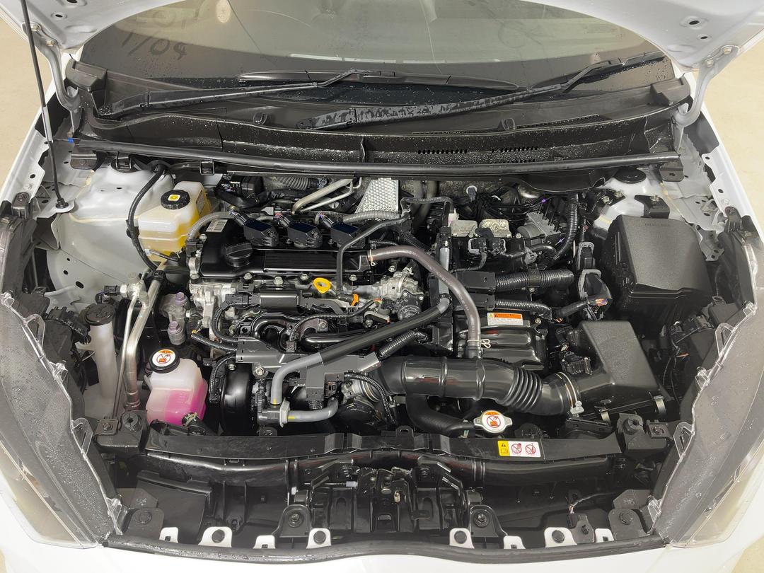 Photo '13' of Toyota Yaris