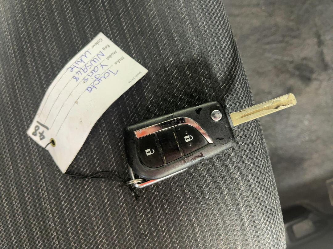 Photo '22' of Toyota Yaris