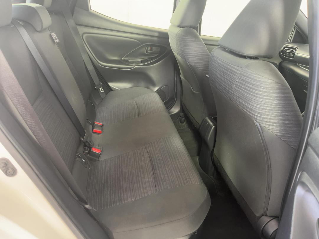 Photo '20' of Toyota Yaris