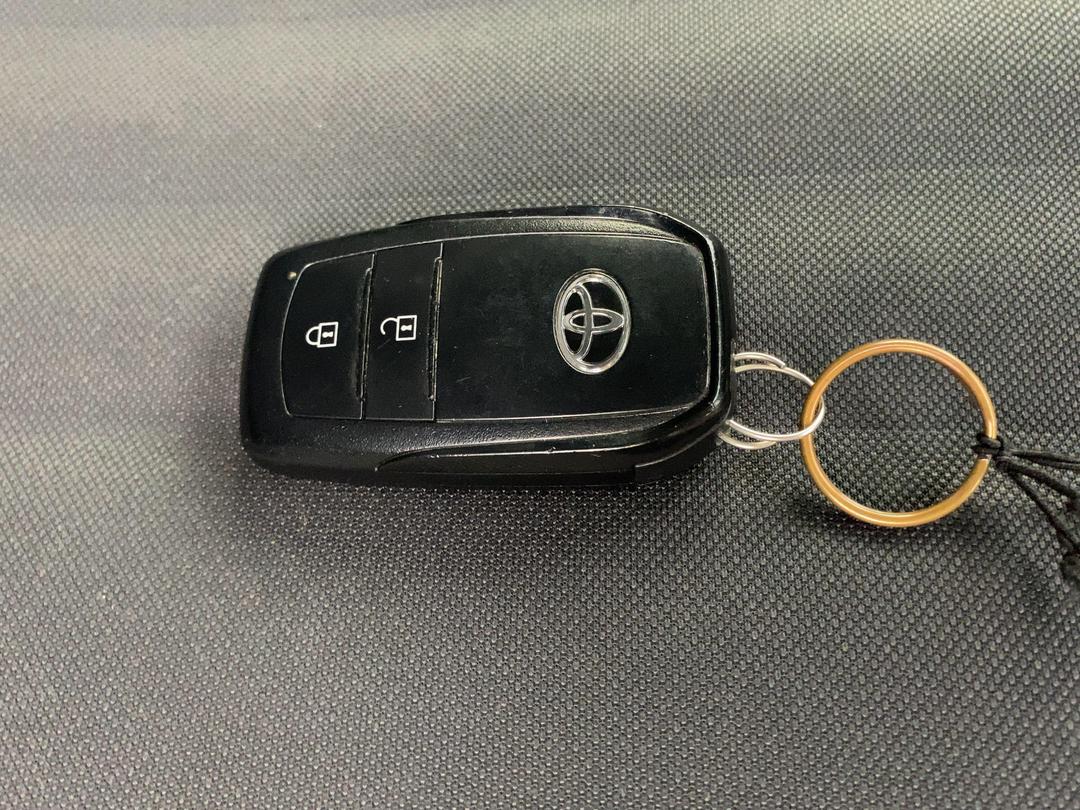 Photo '22' of Toyota Yaris