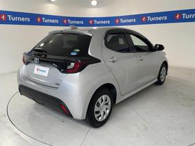 Photo '7' of Toyota Yaris