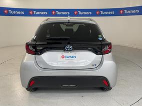 Photo '6' of Toyota Yaris