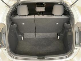 Photo '14' of Toyota Yaris