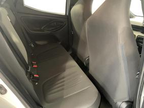 Photo '20' of Toyota Yaris