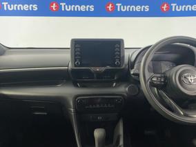 Photo '18' of Toyota Yaris