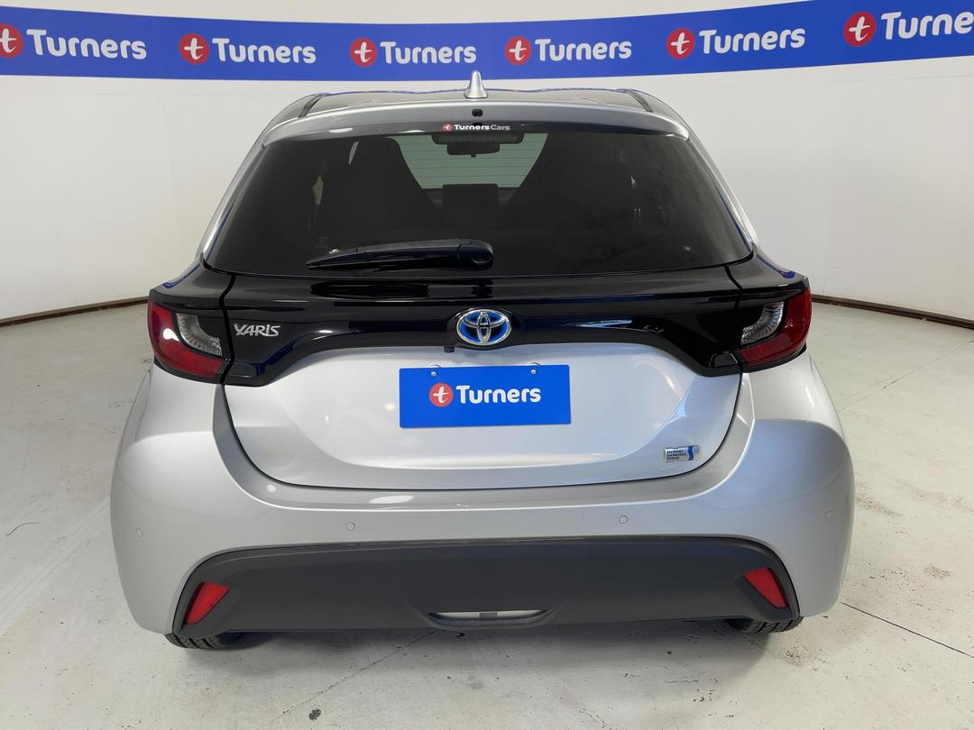 Photo '6' of Toyota Yaris