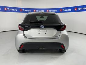 Photo '6' of Toyota Yaris