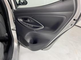 Photo '19' of Toyota Yaris