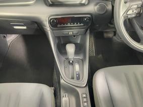 Photo '18' of Toyota Yaris