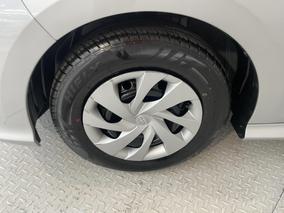 Photo '10' of Toyota Yaris