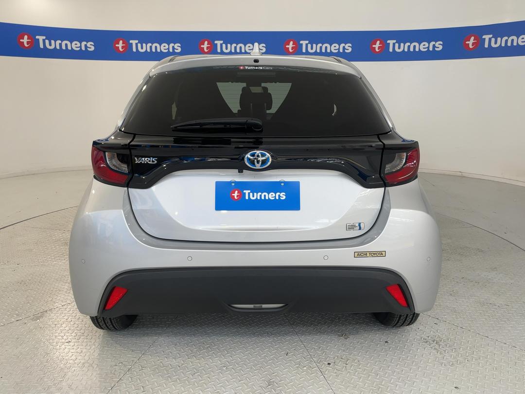 Photo '6' of Toyota Yaris