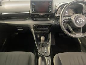 Photo '18' of Toyota Yaris