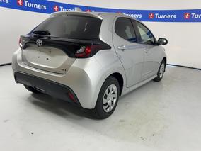 Photo '7' of Toyota Yaris