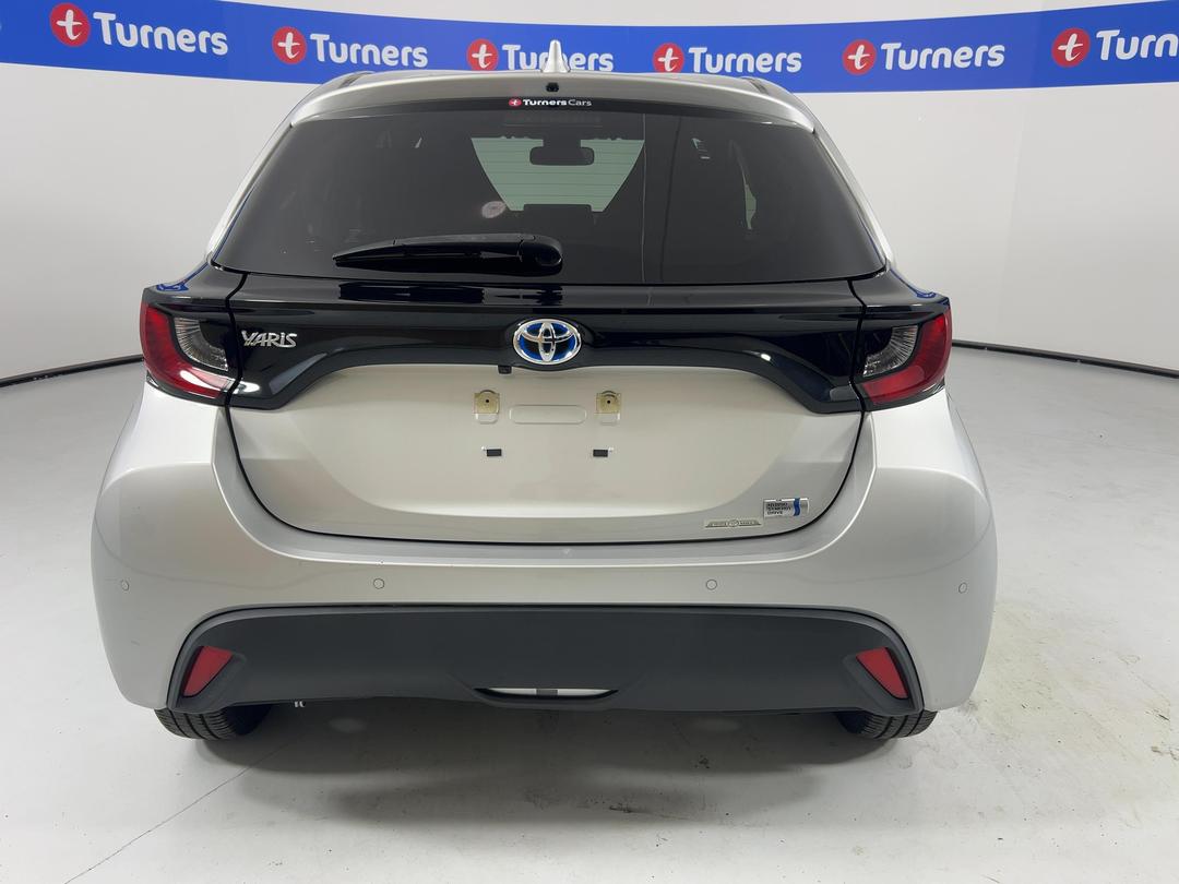 Photo '6' of Toyota Yaris
