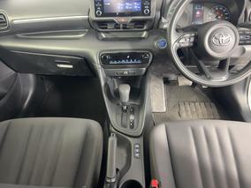 Photo '18' of Toyota Yaris