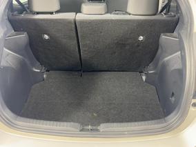 Photo '14' of Toyota Yaris