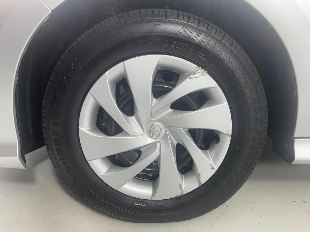Photo '10' of Toyota Yaris