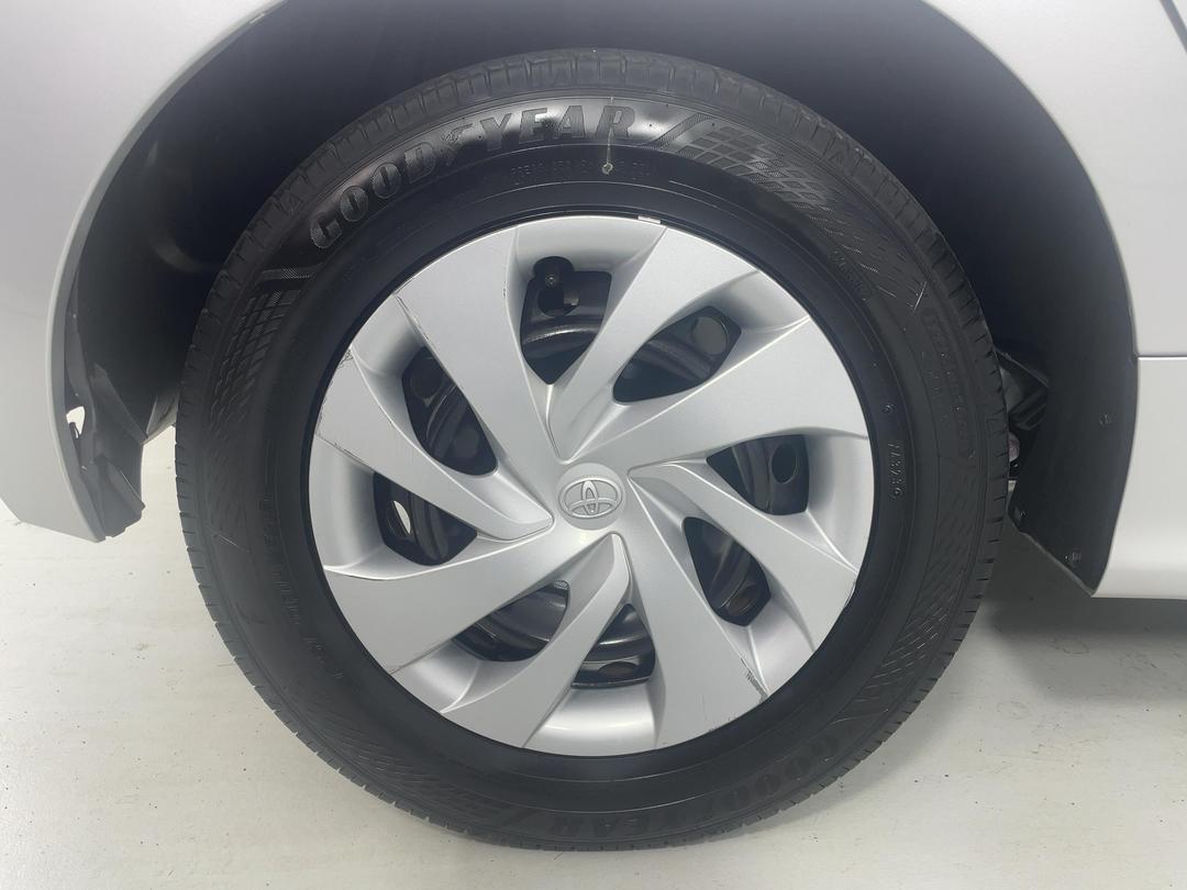 Photo '12' of Toyota Yaris