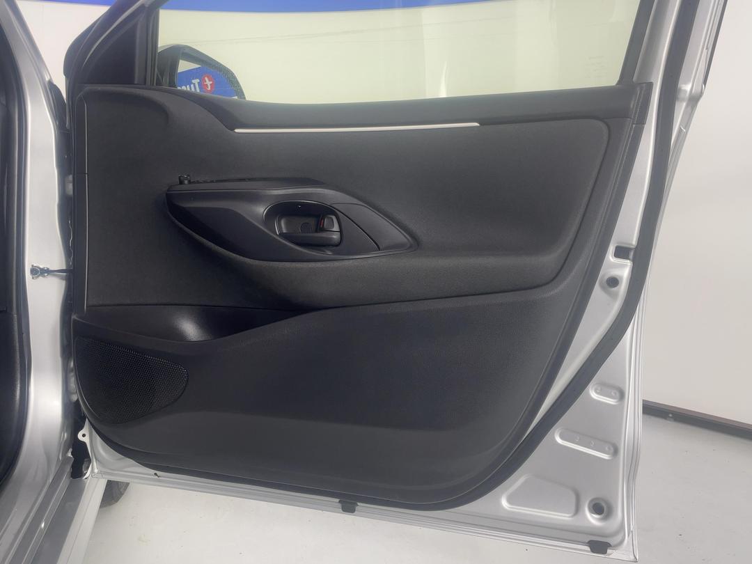 Photo '15' of Toyota Yaris