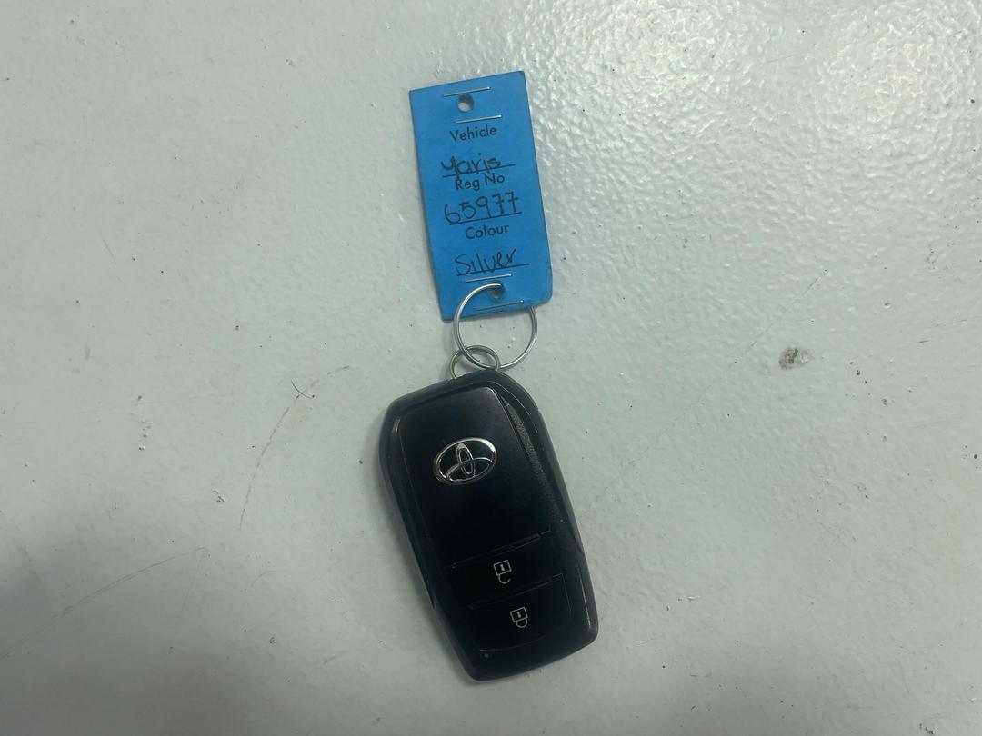 Photo '22' of Toyota Yaris
