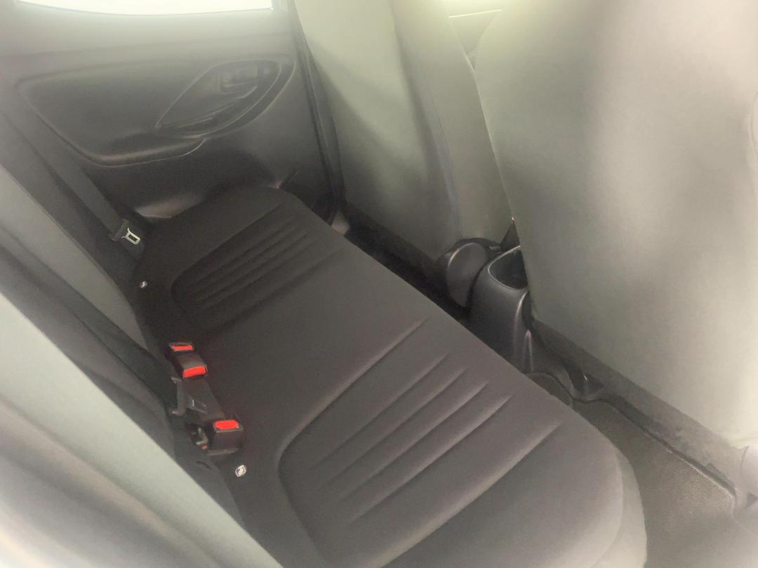 Photo '20' of Toyota Yaris