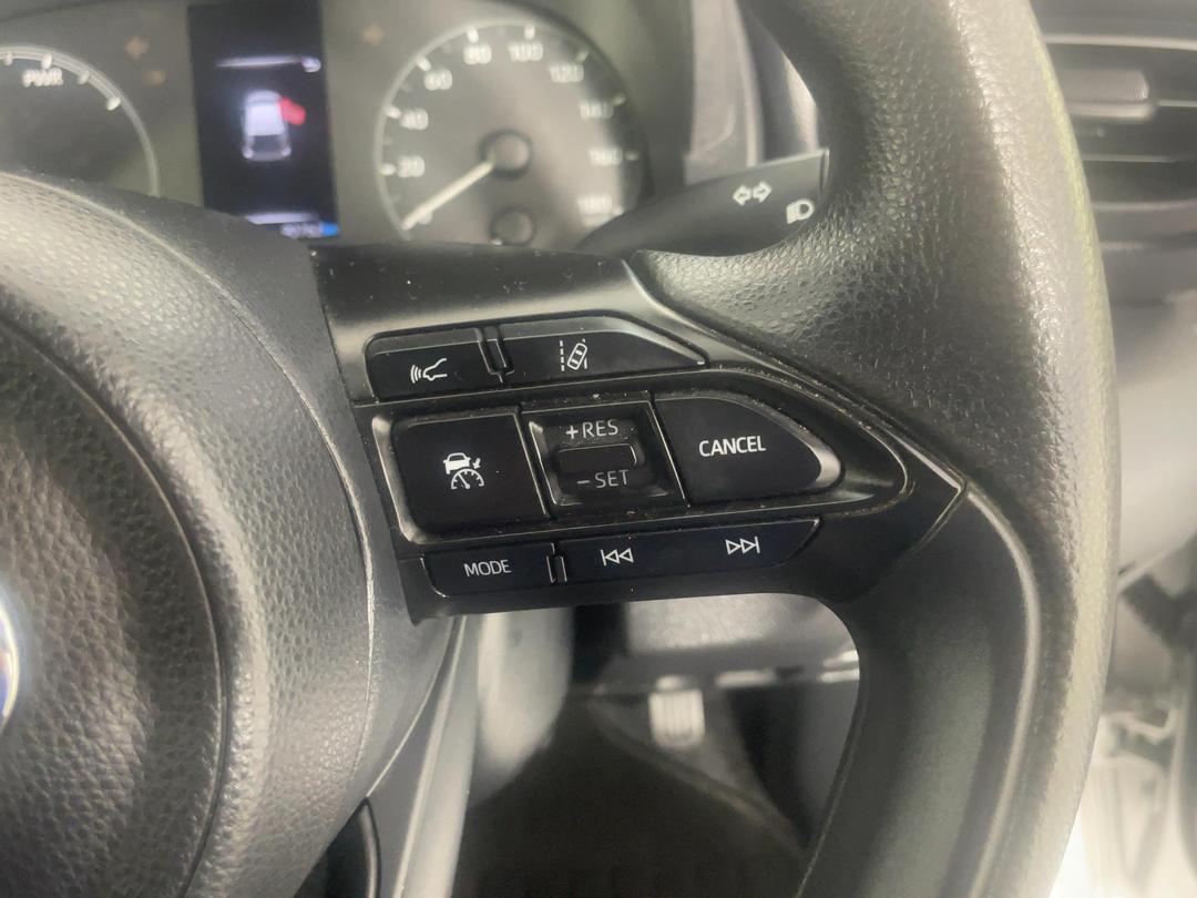 Photo '23' of Toyota Yaris