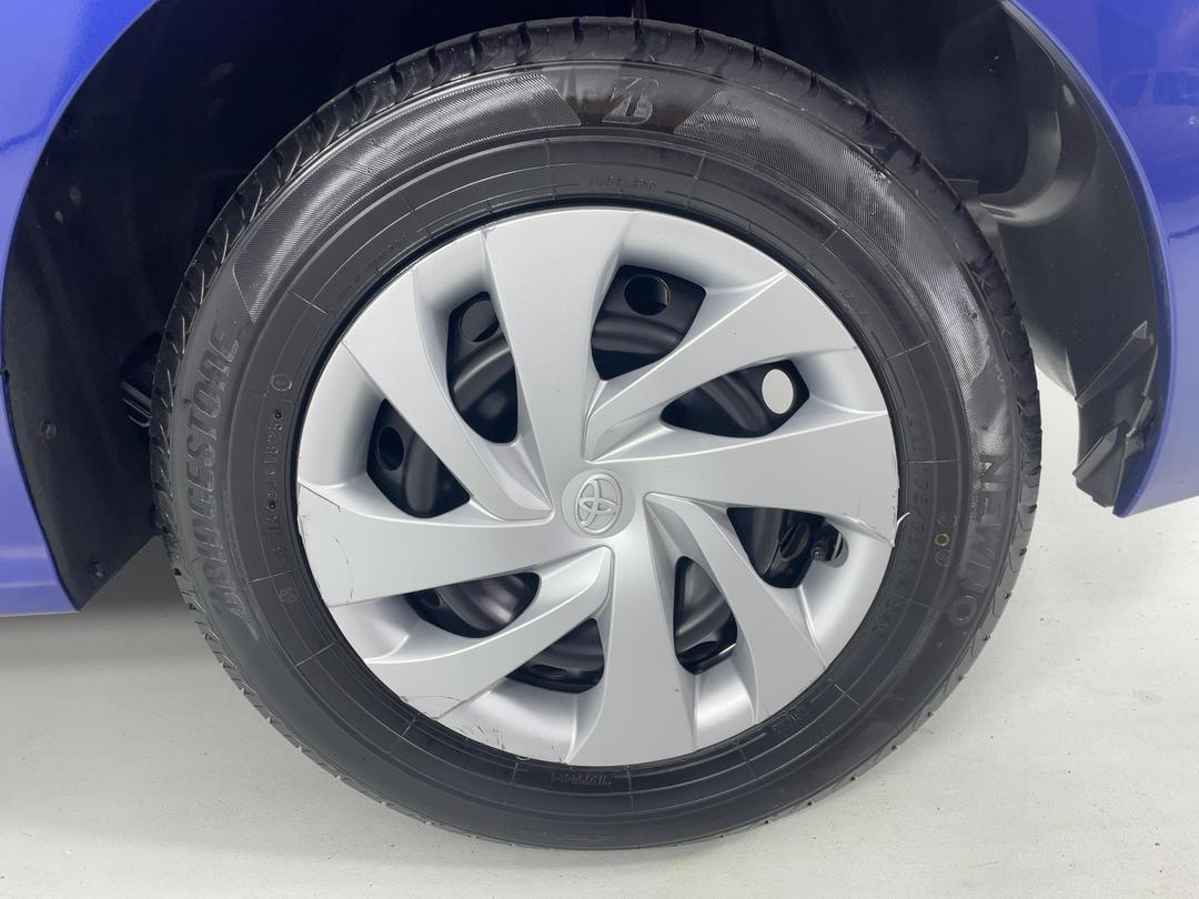 Photo '11' of Toyota Yaris