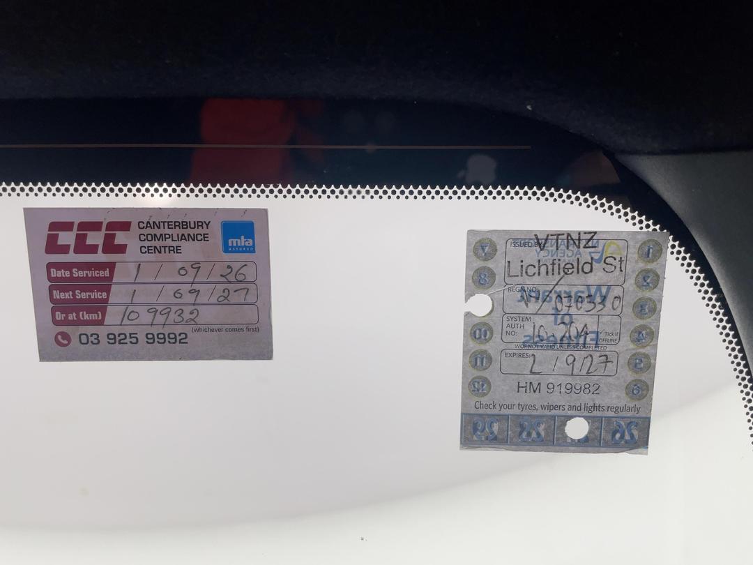 Photo '29' of Toyota Yaris