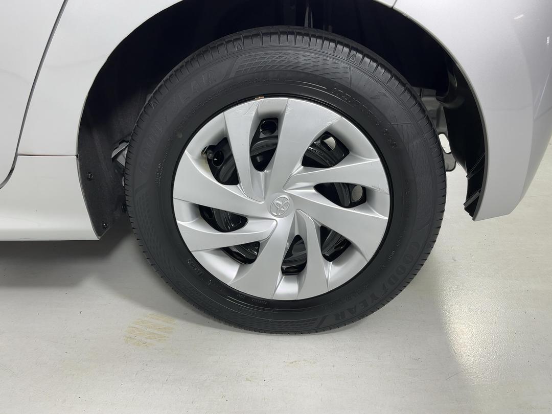 Photo '11' of Toyota Yaris