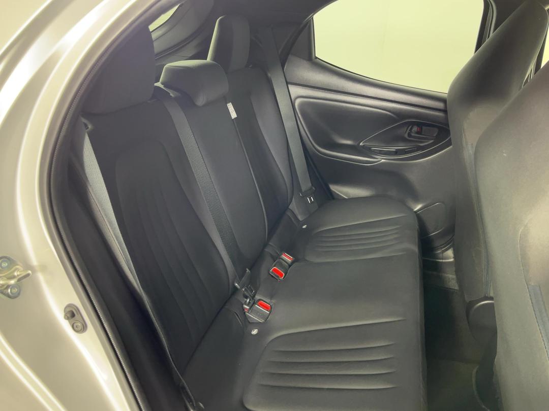 Photo '20' of Toyota Yaris