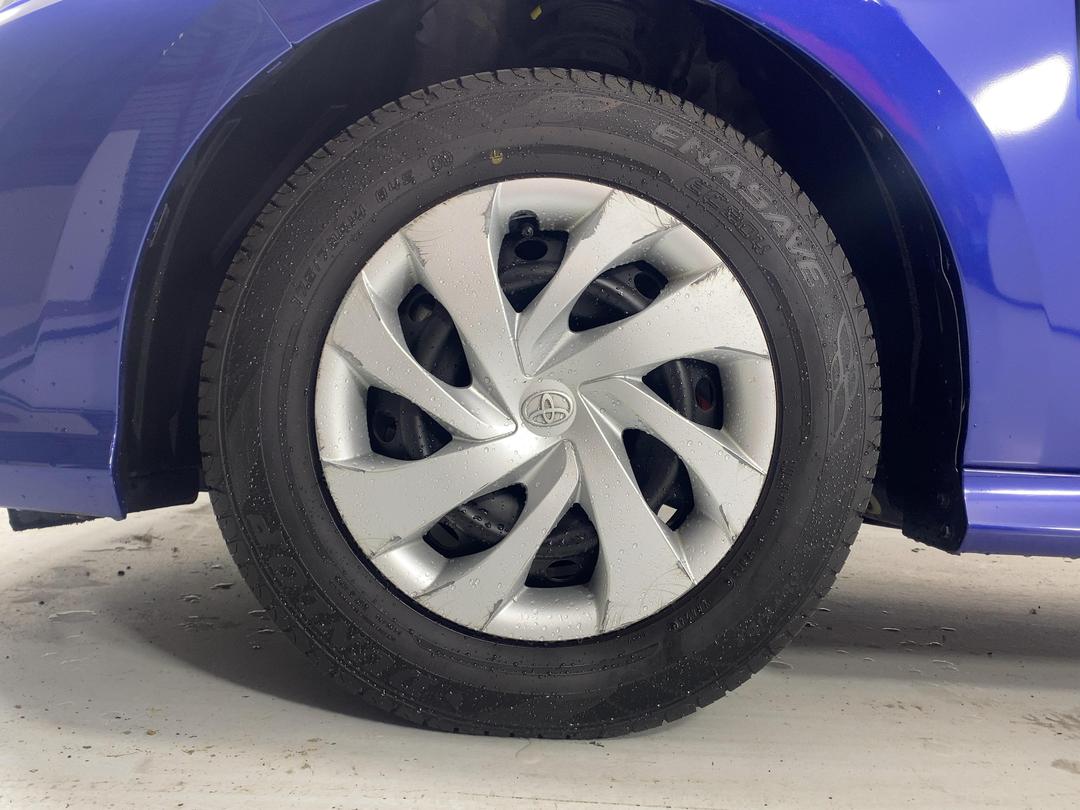 Photo '10' of Toyota Yaris