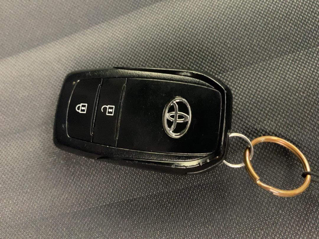 Photo '22' of Toyota Yaris