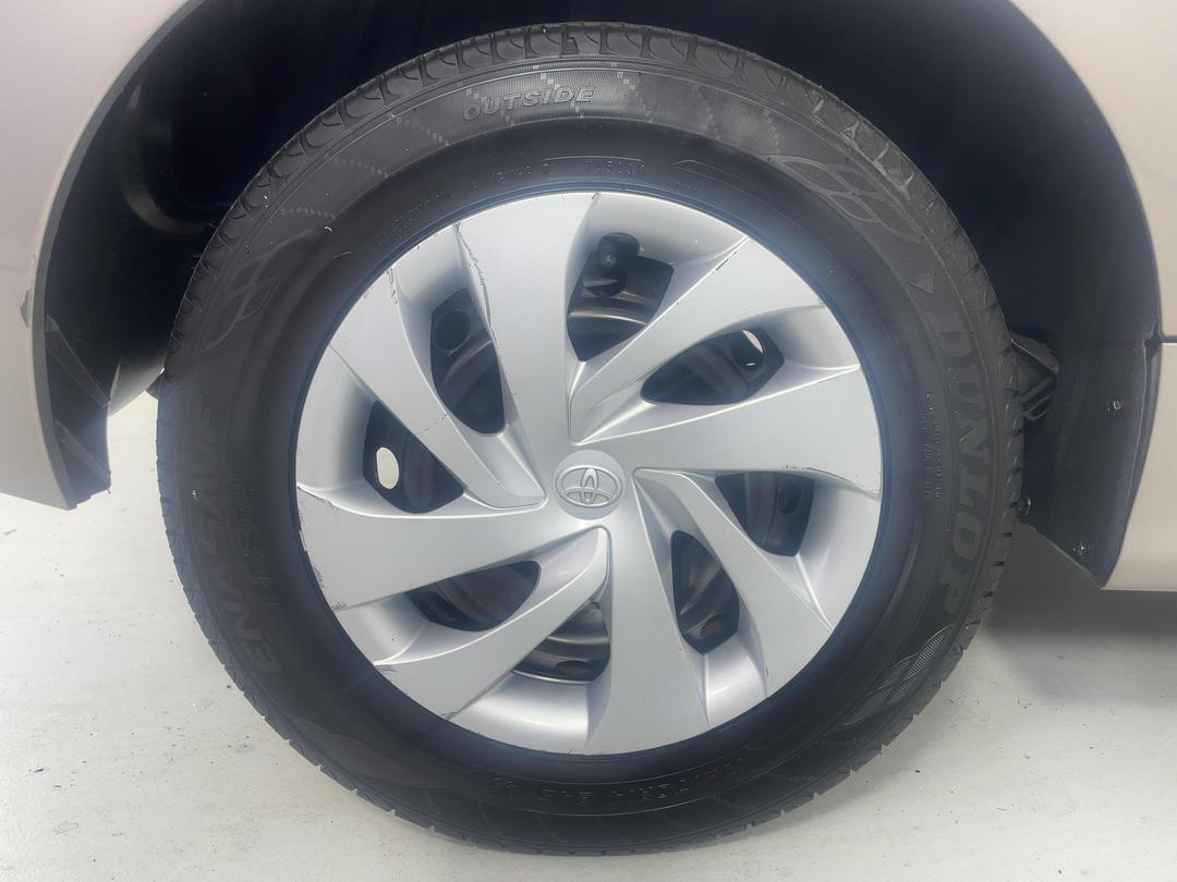 Photo '12' of Toyota Yaris