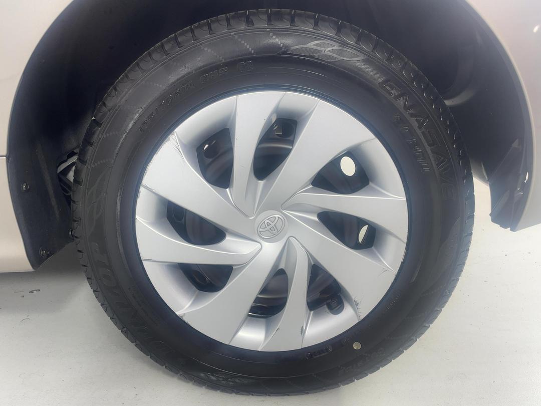 Photo '11' of Toyota Yaris