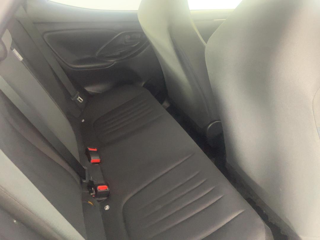 Photo '20' of Toyota Yaris