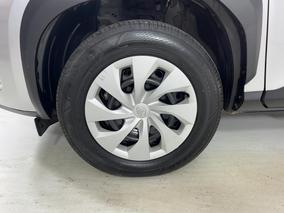 Photo '10' of Toyota Yaris