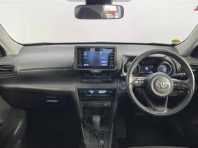 Photo '17' of Toyota Yaris