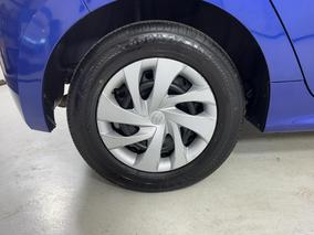 Photo '12' of Toyota Yaris