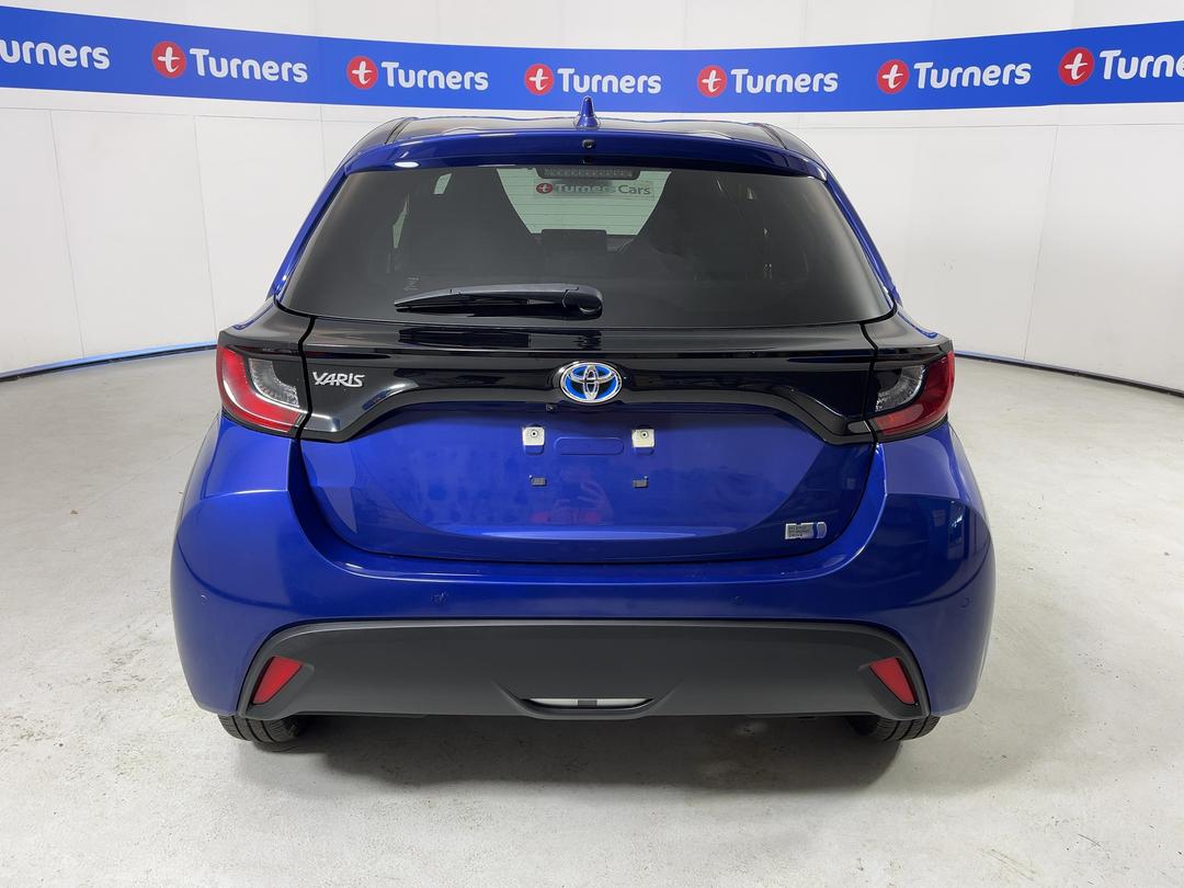 Photo '6' of Toyota Yaris