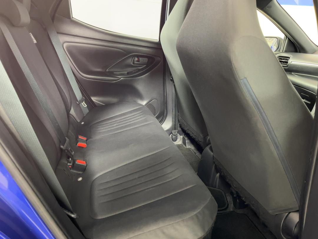 Photo '20' of Toyota Yaris