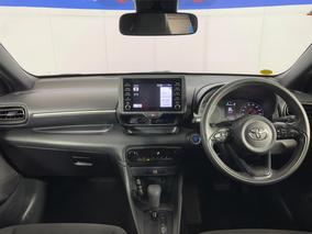 Photo '17' of Toyota Yaris